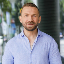 Przemek Kossakowski zawiesza karierę telewizyjną