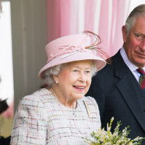Książę Karol i królowa Elżbieta