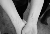 Tatuaże na rękę - takie same tatuaże