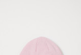 Różowa czapka typu beanie z kolekcji Ariana Grande x H&M, 22,99 zł