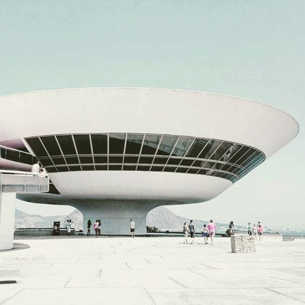 Niterói Contemporary Art Museum Instagram