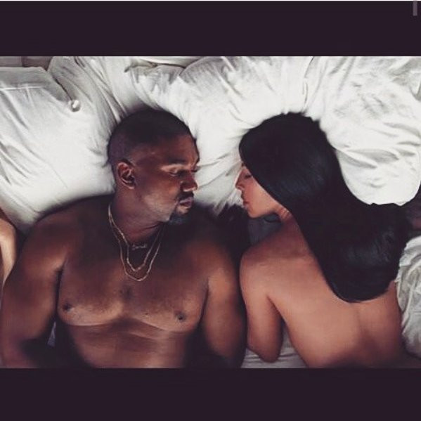 Kanye West rozebrał gwiazdy w swoim najnowszym teledysku