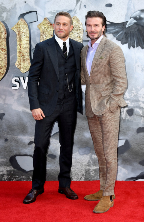 David Beckham i Charlie Hunnam na premierze „Król Artur: Legenda miecza”  w Londynie