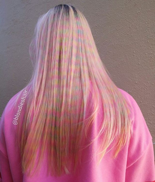 Confetti hair - nowy trend na Instagramie