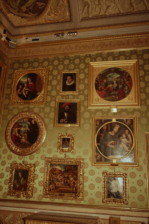 Gucci Cruise 2018 - wnętrze pałacu Palazzo Pitt we Florencji