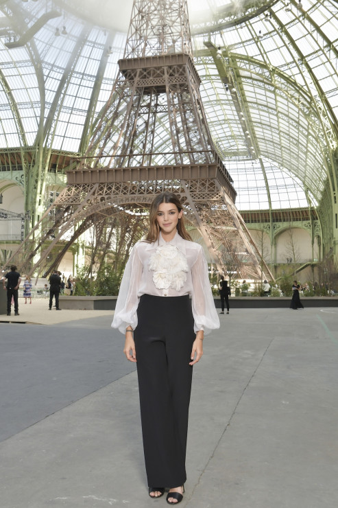 Calu Rivero na pokazie Chanel haute couture jesień-zima 2017/2018