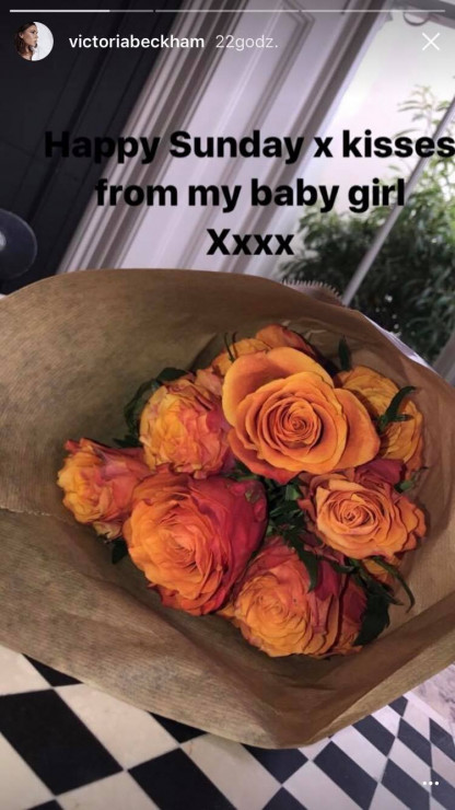 Victoria Beckham na bieżąci dzieli się urodzinami swojej córki na Instagramie.