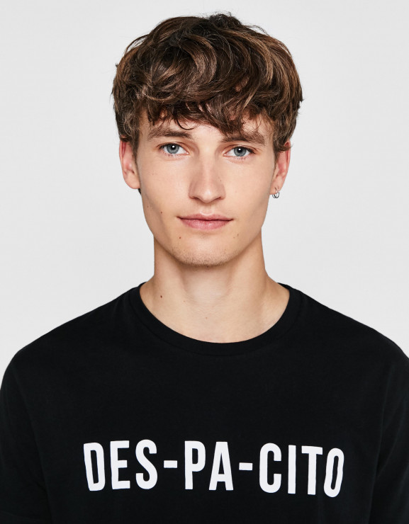 Koszulki i body inspirowane hitem „Despacito" w Bershka