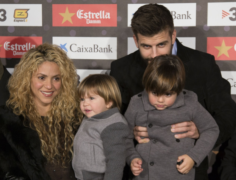 Shakira i Gerard Piqué - portret rodzinny