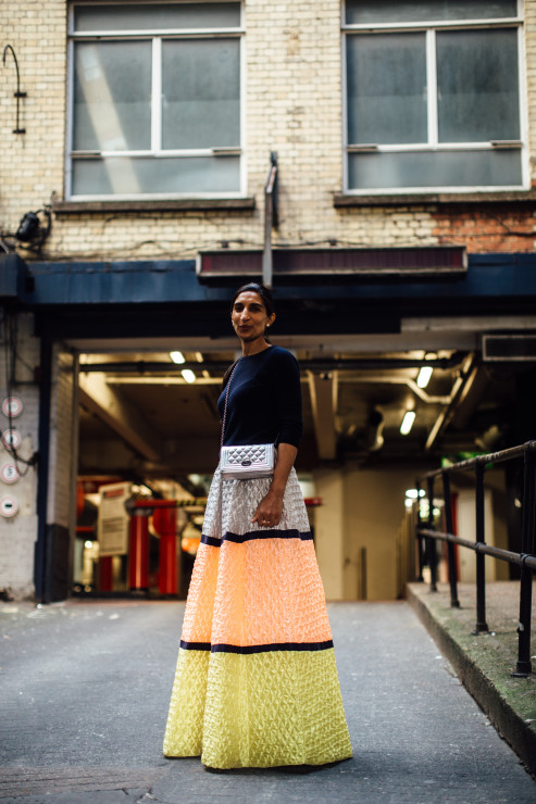 Najlepsze stylizacje mody ulicznej podczas London Fashion Week
