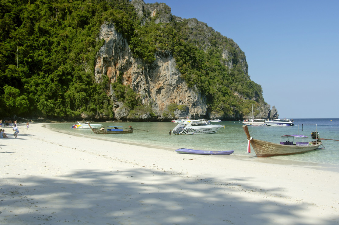 Władze Tajlandii zamkną czasowo plażę na wyspie Phi Phi Leh.