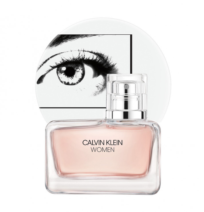 Zapach Calvina Kleina „Women” już niedługo trafi do perfumerii. Cena za 50 ml wynosi 335 zł