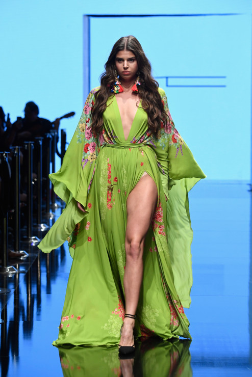 Los Angeles Fashion Week - Ania Markowska na pokazie Michaela Costello