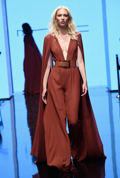 Los Angeles Fashion Week - Magda Przybielska na pokazie Michaela Costello