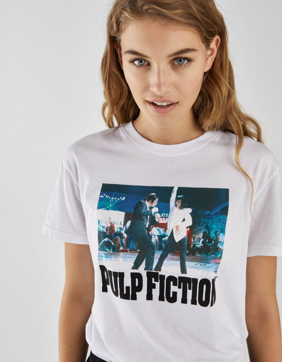 Koszulka Bershka z nadrukiem z filmu „Pulp Fiction”, 49,90 zł