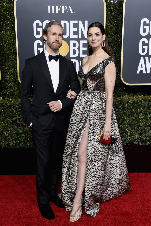 Złote Globy 2019: Anne Hathaway z mężem Adamem Shulmanem