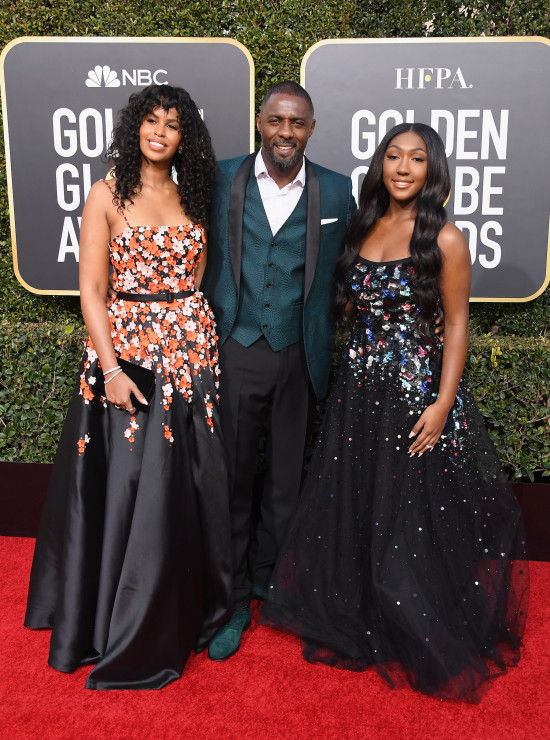 Złote Globy 2019: Idris Elba z narzeczoną Sabriną Dhowre. Po prawej Isan Elba, córka aktora z pierwszego małżeństwa