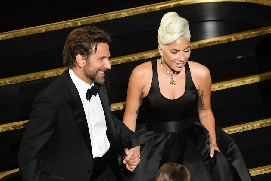 Oscary 2019: Lady Gaga i Bradley Cooper zachwycili wykonaniem „Shallow”. Chwilę później piosenka otrzymała statuetkę.