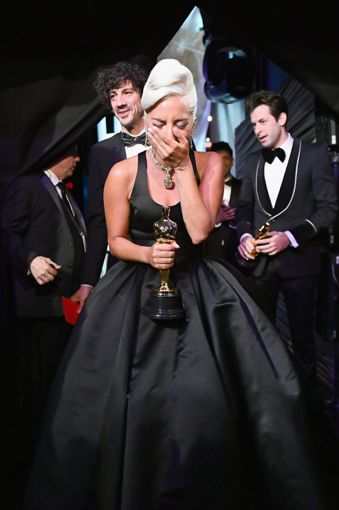 Wokalistka odbierając Oscara 2019 za piosenkę „Shallow” przeszła do historii.