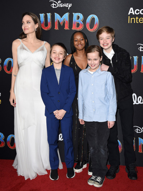 Angelina Jolie z dziećmi na premierze filmu „Dumbo”