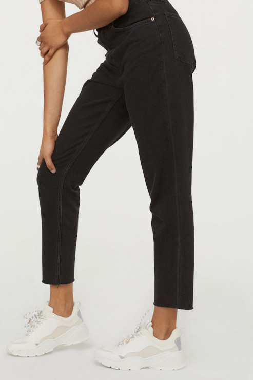 Mum jeans H&M, 99,90 zł