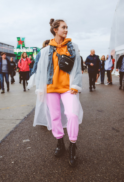 Open'er 2019: moda festiwalowa. Najlepsze stylizacje z czwartego dnia festiwalu [zdjęcia]