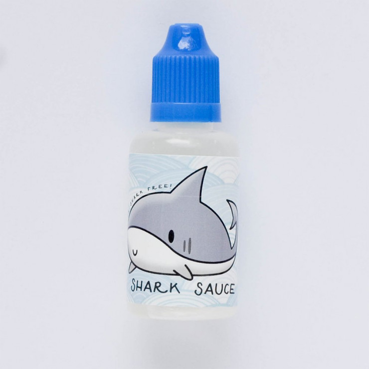 Holy Snails Shark Sauce, czyli bomba witaminowa rozjaśniajaca przebarwienia kosztuje 89 zł za 7 ml, a 239 zł za 30 ml.