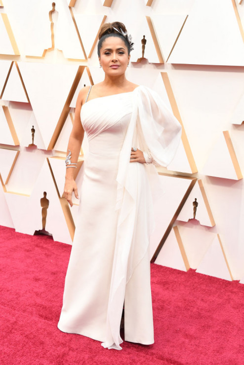 Oscary 2020: Kreacje gwiazd / Salma Hayek w sukni Gucci