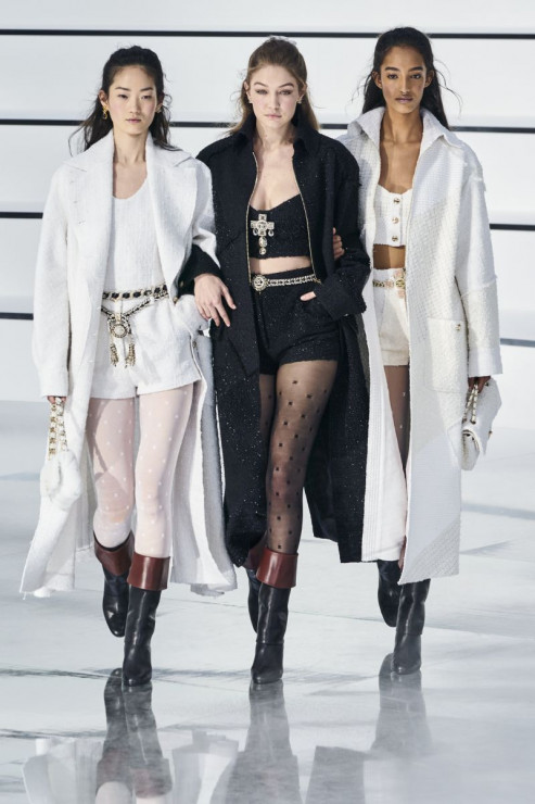 Pokaz kolekcji Chanel na jesień-zimę 2020/21.