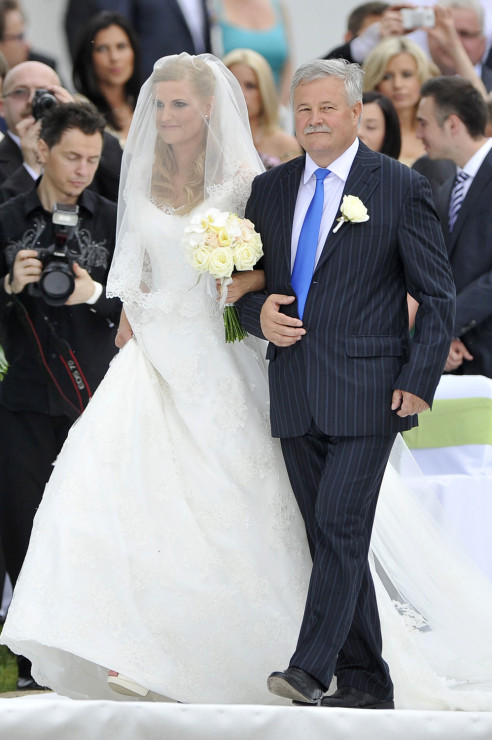 Dominika Tajner w dniu ślubu z Michałem Wiśniewskim