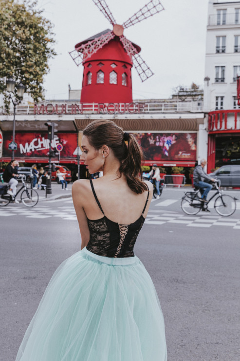Julia w Paryżu z Obsessive