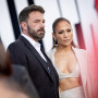 Ben Affleck i Jennifer Lopez na premierze dilmu The Mother w Los Angeles